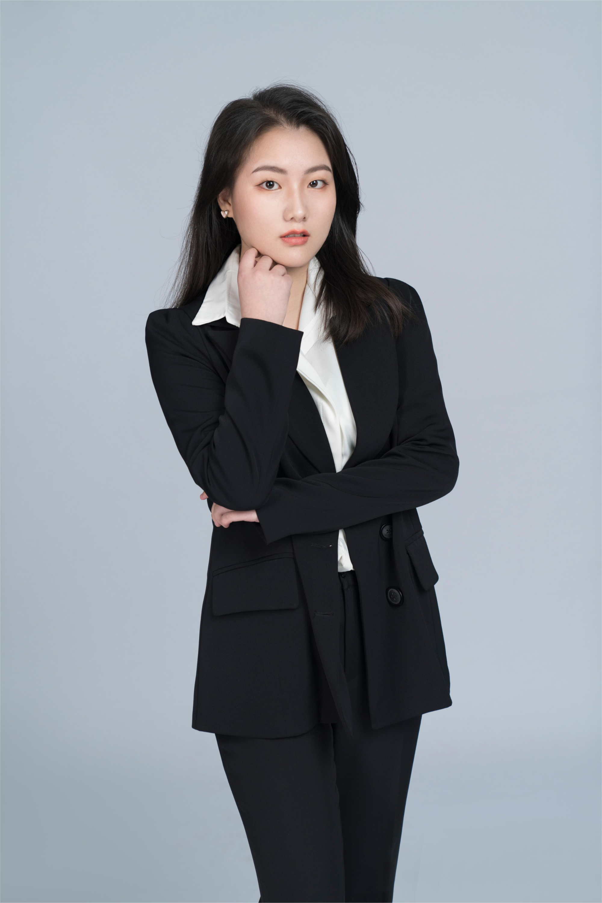 > 杨思姣 中级税务会计 2年以上经验